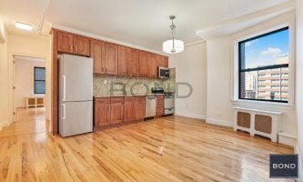 245 W 51st Street 903
